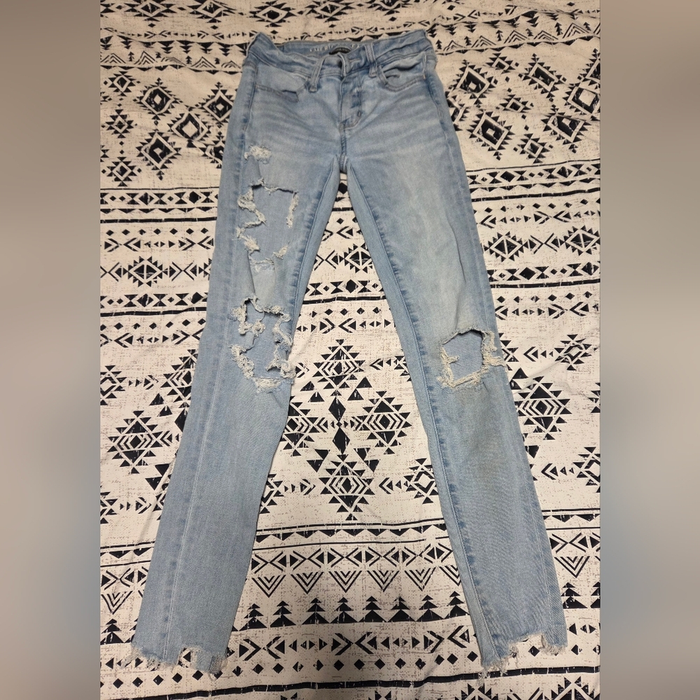 American Eagle Outfitters Light Blue Ripped Skinny Jeans